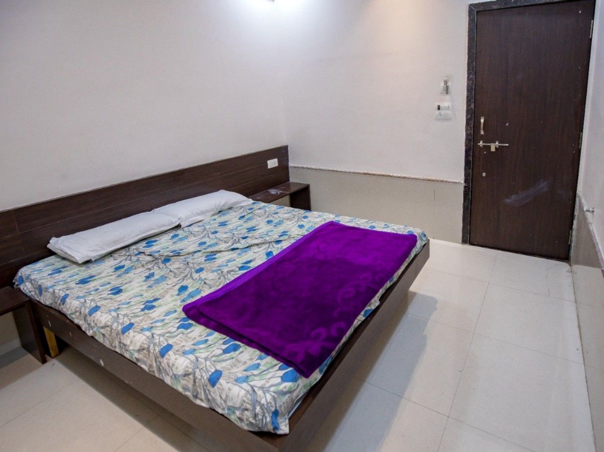 2 Bed Non AC