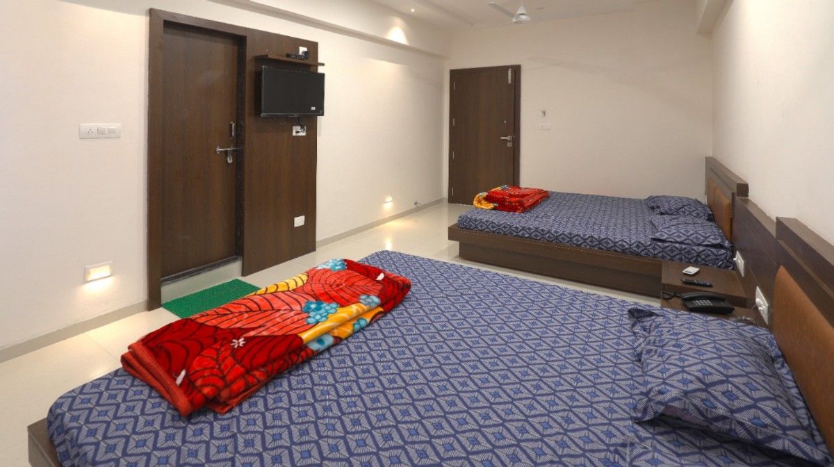 4 Bed AC